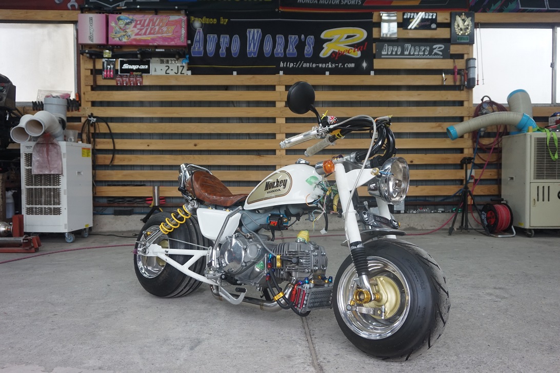 ホンダ　モンキー　ワンオフマフラー製作